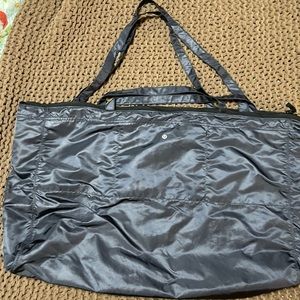 Lululemon yoga bag